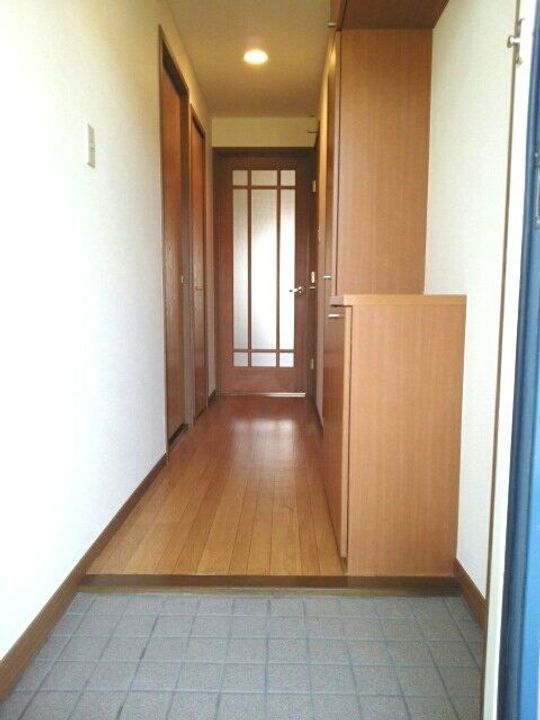 栃木県宇都宮市西一の沢町(マンション)の賃貸物件の玄関