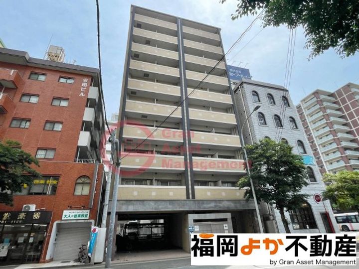 アール六本松駅前の外観
