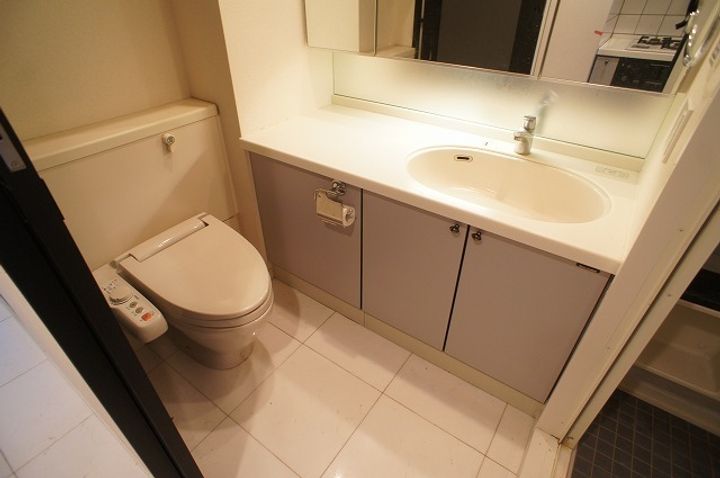 コンパートメント東京中央の内装