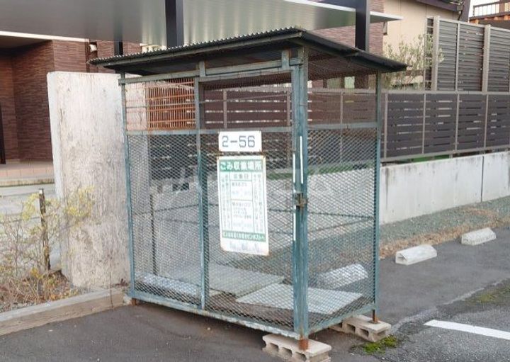 セラミックハイツ秋山の地図