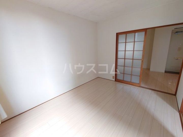 セラミックハイツ秋山の居間