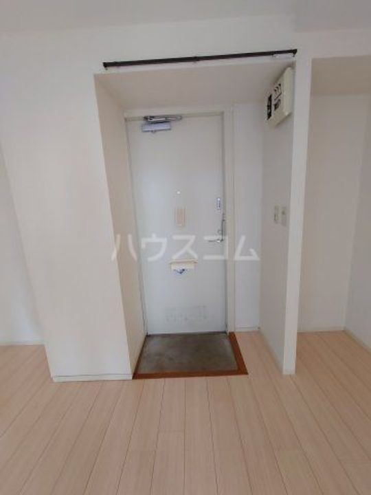 セラミックハイツ秋山の玄関