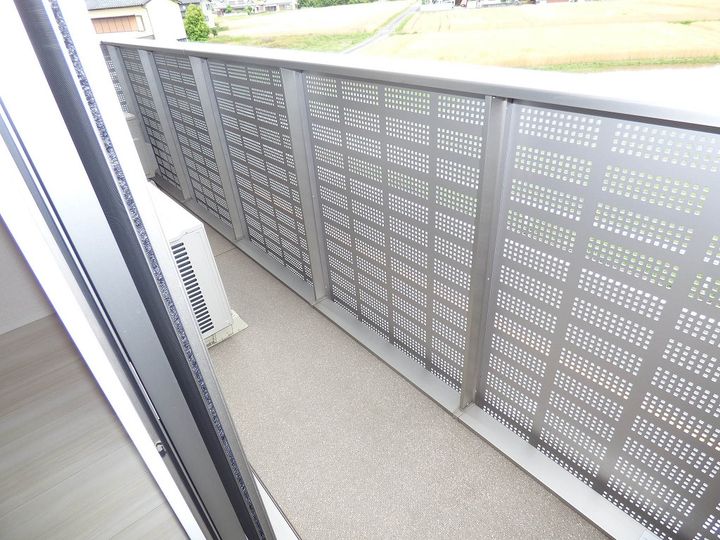 Remain broadの内装