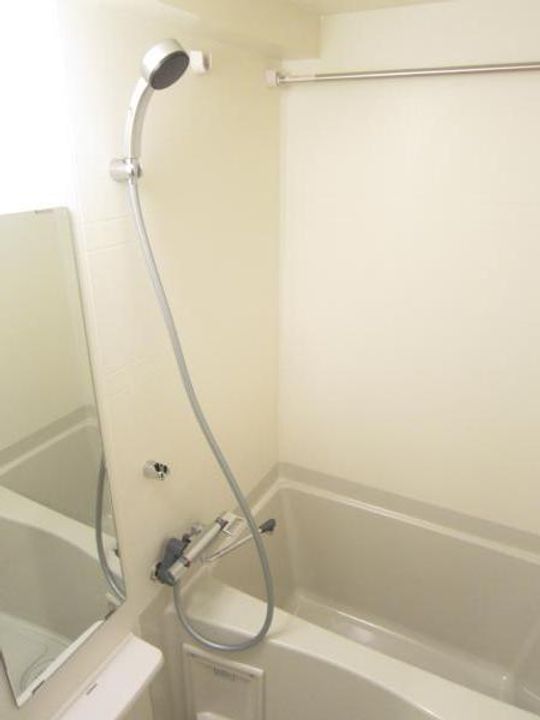 プレサンス松屋町駅前の風呂