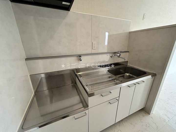 鹿児島県姶良市西餅田(アパート)の賃貸物件のキッチン