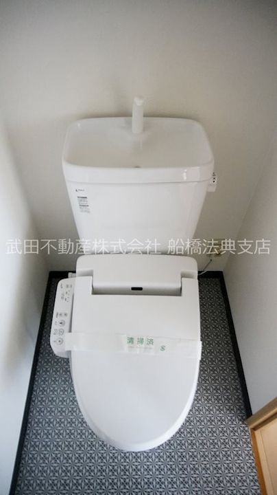 インシュランスビル9の内装