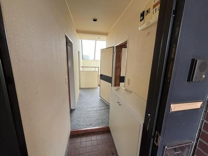 篠原台ビューハイツの玄関