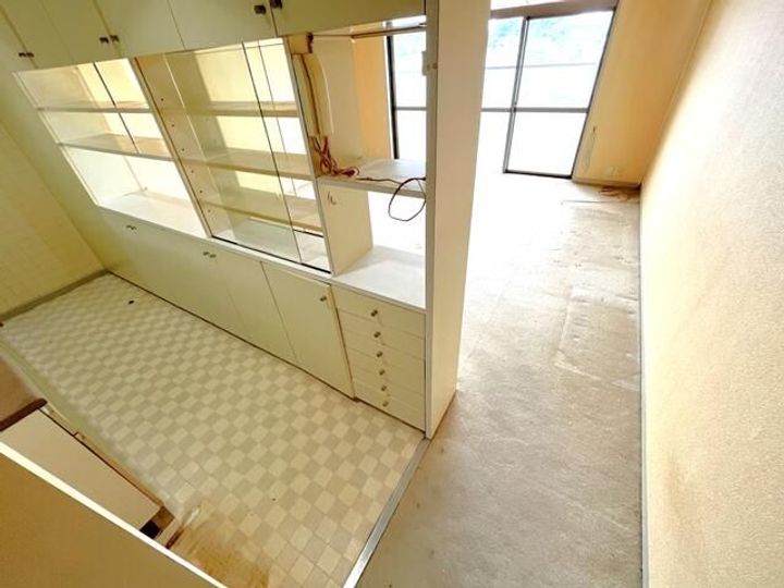 篠原台ビューハイツの居間