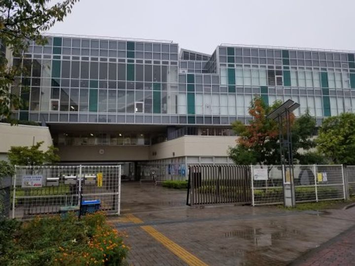 ジュネスIIの周辺