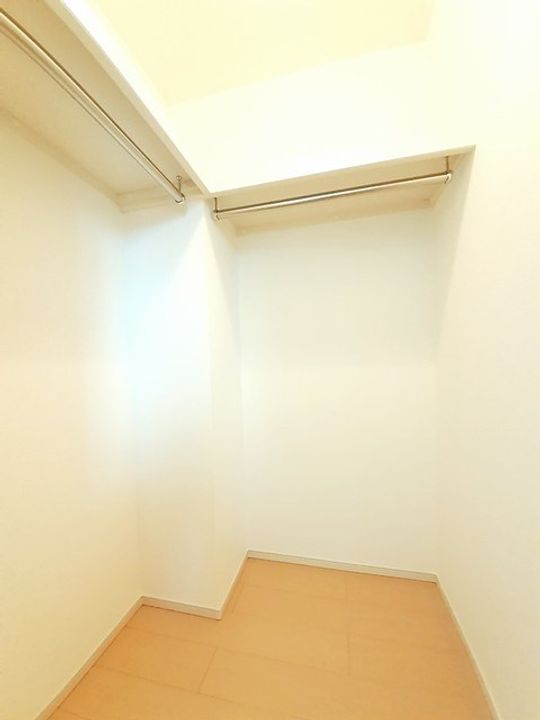 ミルト近見 IIの内装