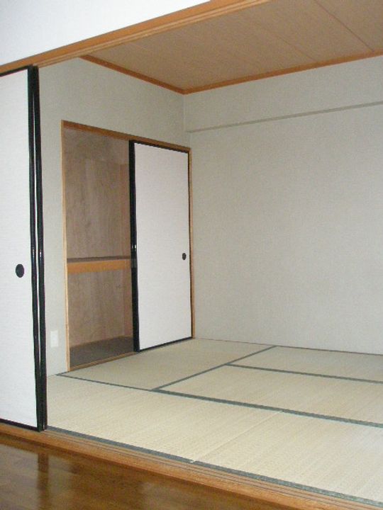 アローハイツの内装
