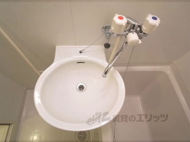 レオパレス二条城北の内装