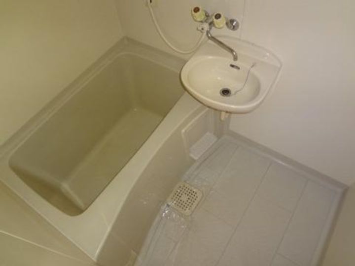 三重県松阪市中央町(アパート)の賃貸物件の風呂