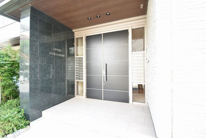 ローレルイーストガーデンの地図