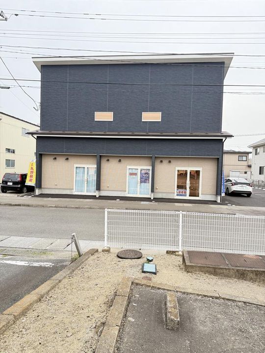 ラヴィッサンプルミエの外観