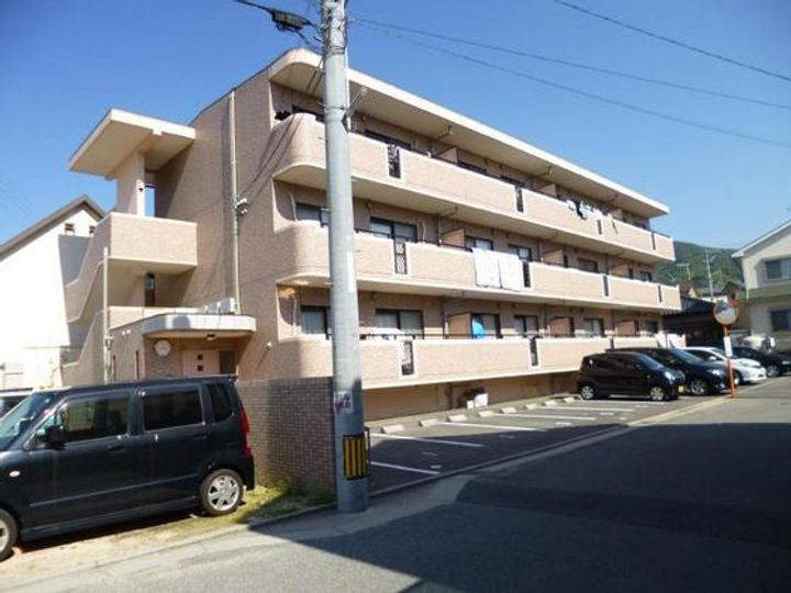 エスペラント岡田の外観