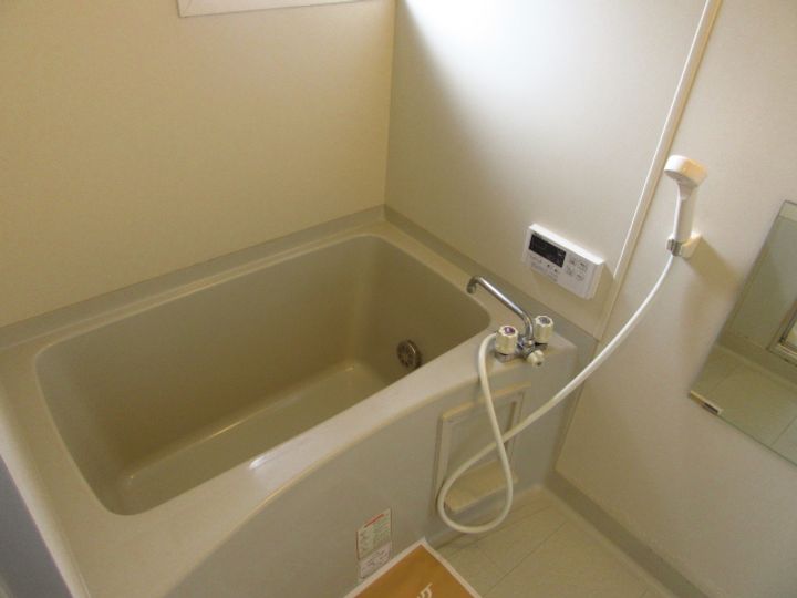 AISE SQUARE IIIの風呂