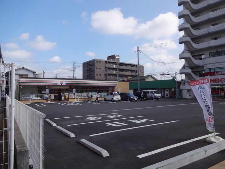 ラフィネT.M.Iの周辺