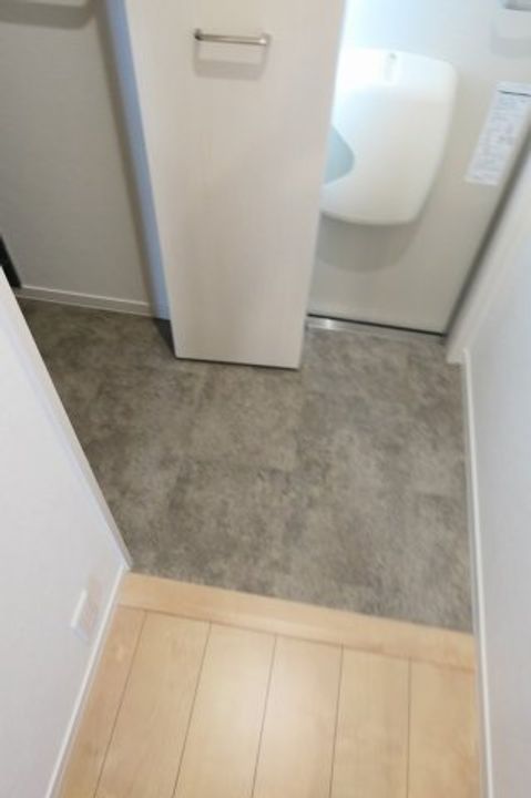 兵庫県姫路市南畝町(アパート)の賃貸物件の玄関