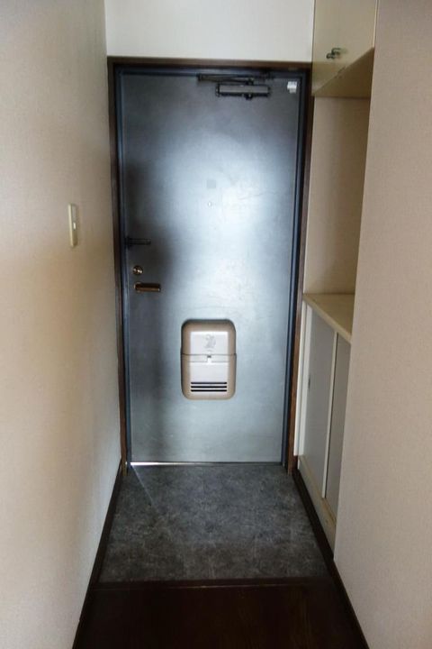 東京都国立市谷保6(マンション)の賃貸物件の玄関