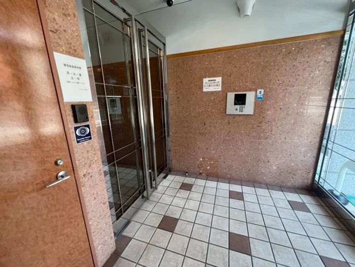 エステムコート神戸・県庁前の地図