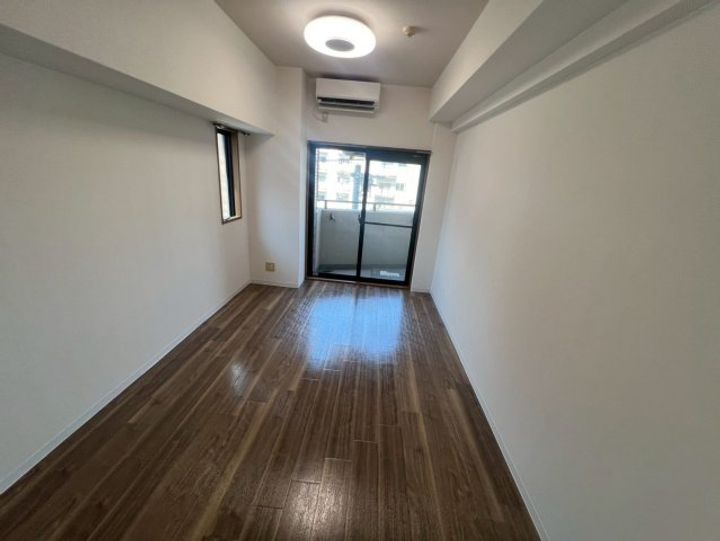 エステムコート神戸・県庁前の居間