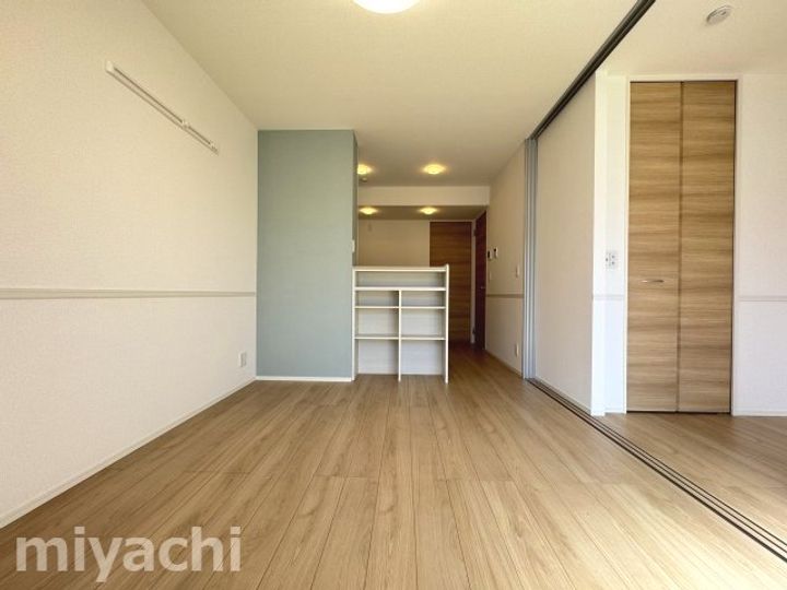 徳島県徳島市庄町2(マンション)の賃貸物件の居間