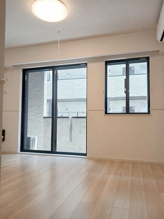 ボナミ Aの居間