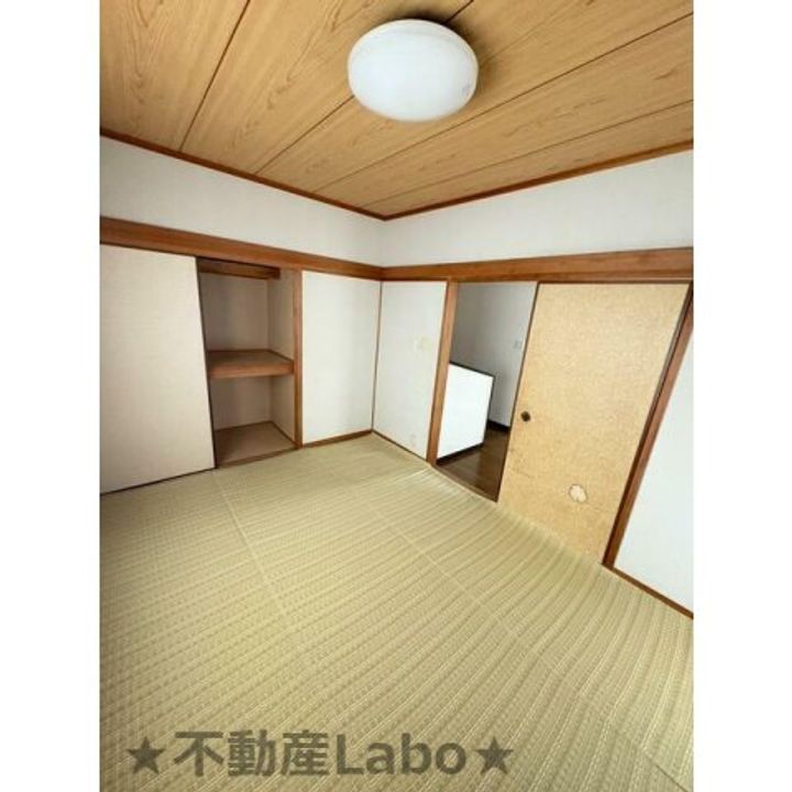 徳島県板野郡藍住町住吉字千鳥ケ浜(一戸建)の賃貸物件の玄関