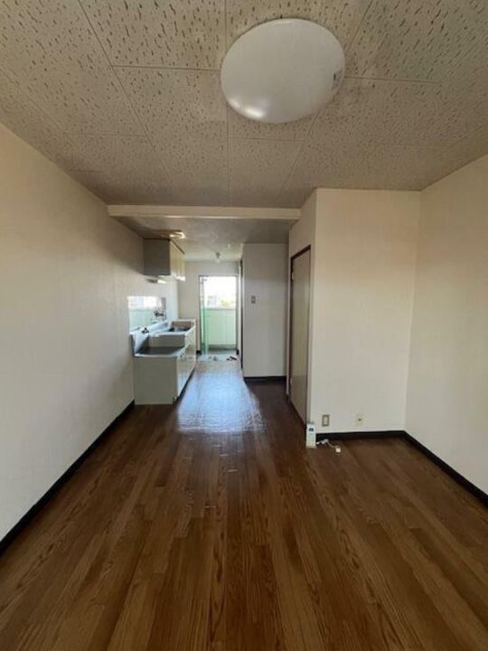 峰岸ビルの内装