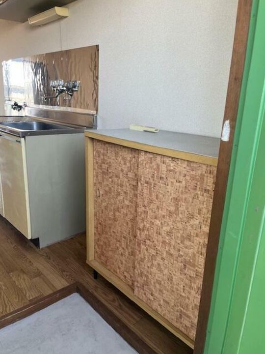 峰岸ビルの玄関