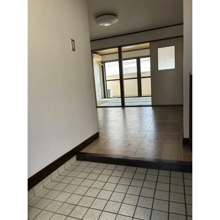 ユウパレスの玄関