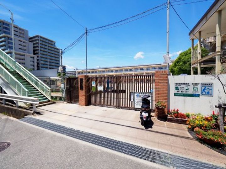 ドヌール南塚口の周辺