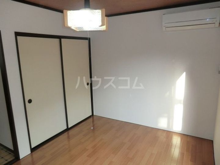 サンハイツカナイの居間