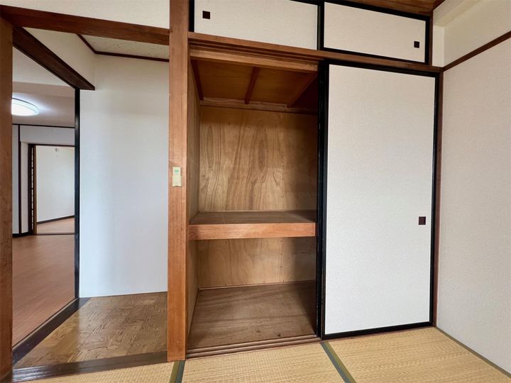 横堀ビルの内装