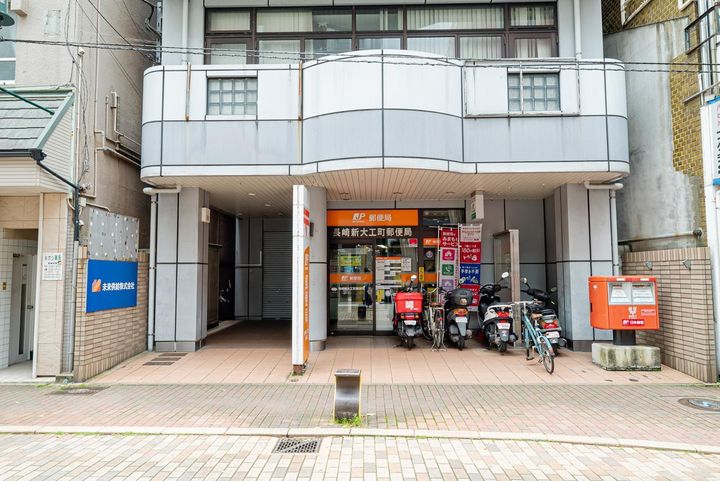 ベルシティプルナスの周辺