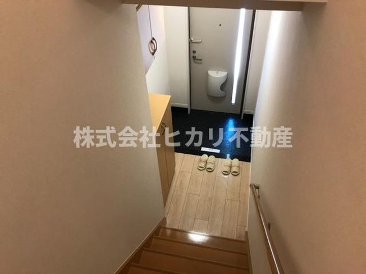 アヴァンスAの玄関