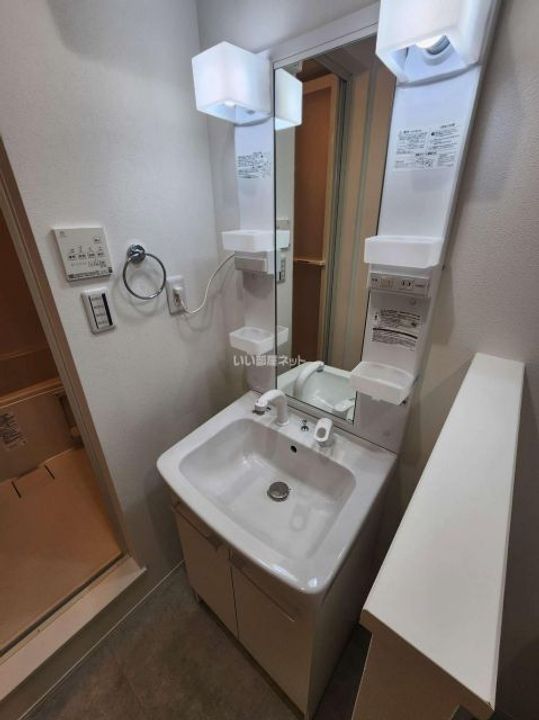 大阪府堺市西区鳳東町3(アパート)の賃貸物件の内装