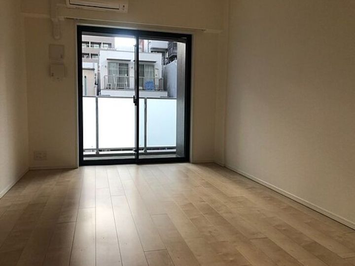 東京都新宿区新宿1(マンション)の賃貸物件の居間