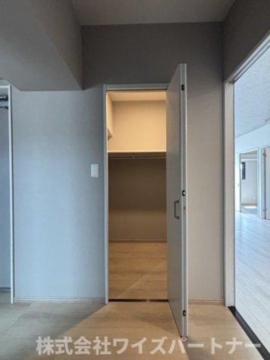 福岡県福岡市中央区薬院2の賃貸マンションの内装