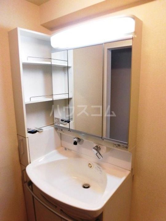 コモド覚王山の内装