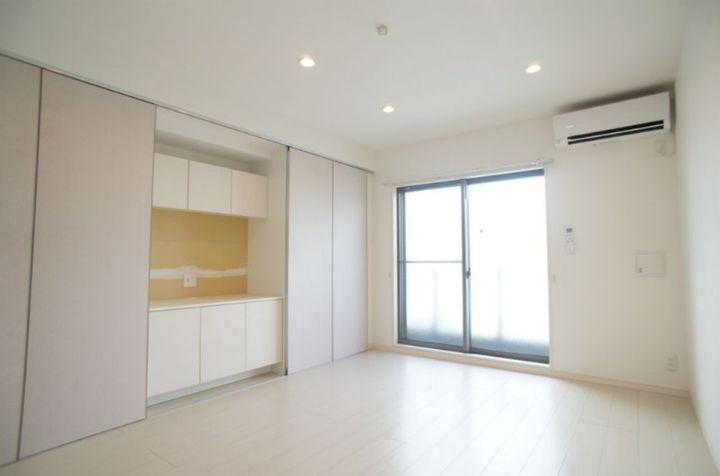 リブリ・高島台の居間