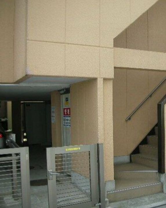 神奈川県横浜市西区岡野1(マンション)の賃貸物件の地図