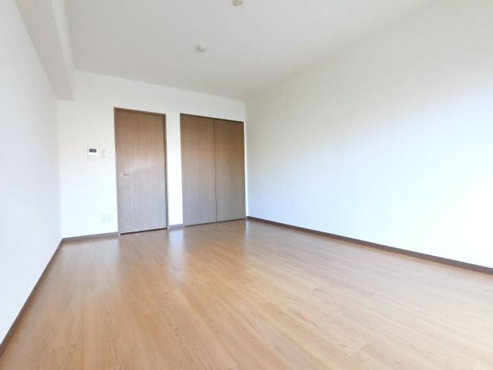 エスエスハイツ市川の居間