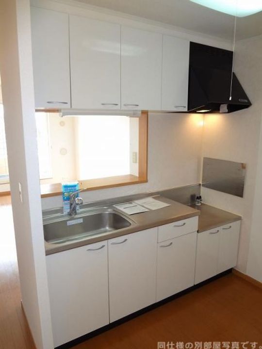 コンフォータブル クラールのキッチン