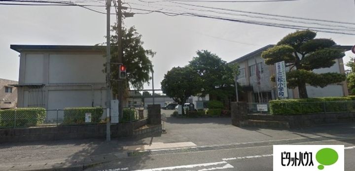 アバンスクアトロ Aの周辺