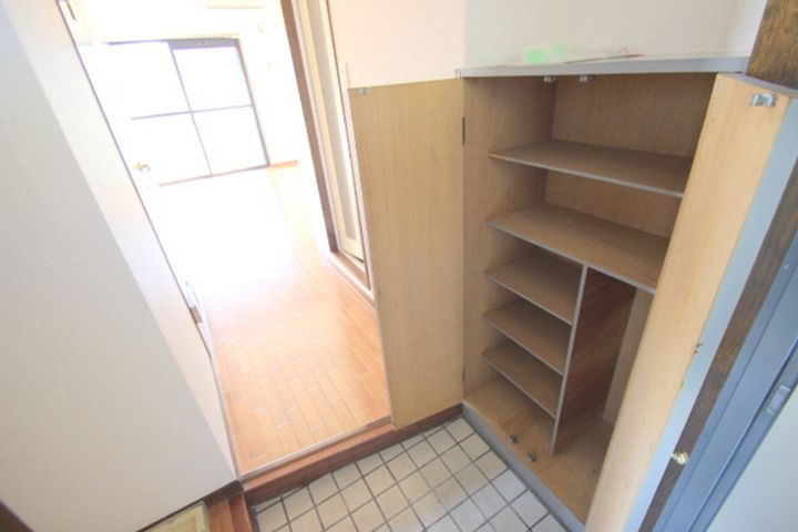 ラポール祇園の玄関