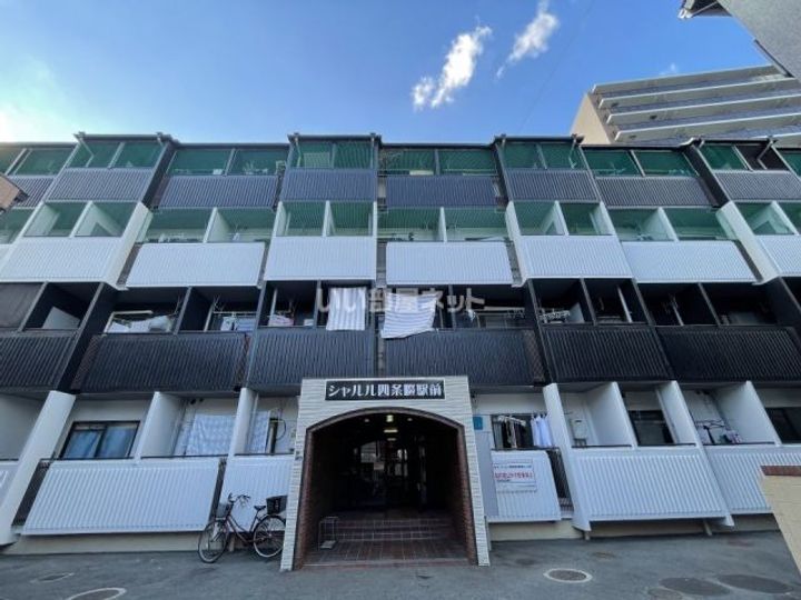 大阪府大東市錦町(マンション)の賃貸物件の外観