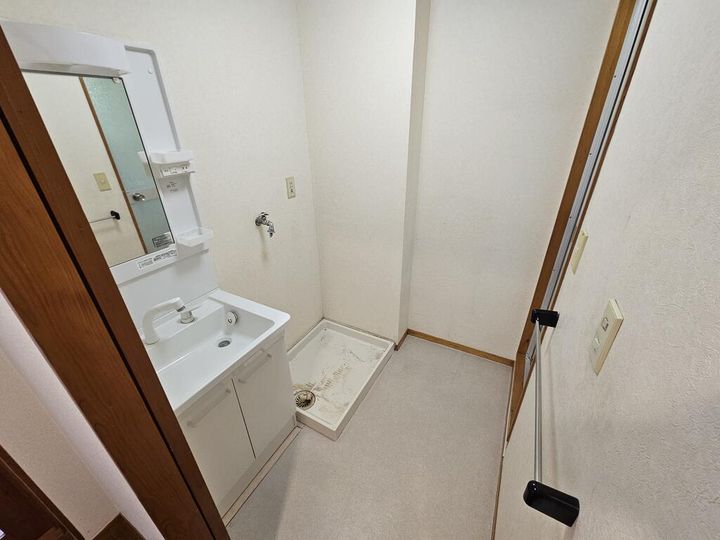 ソレール安東の内装