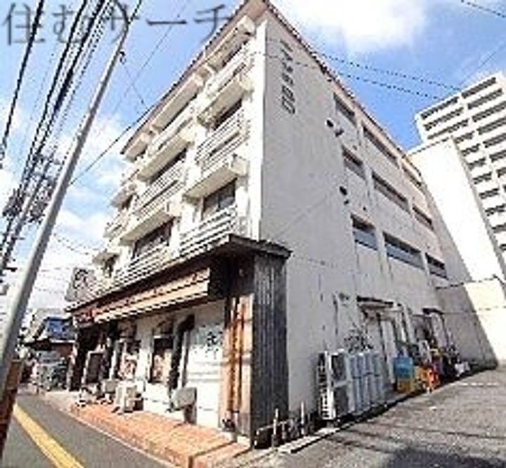 プレシャスビルの外観